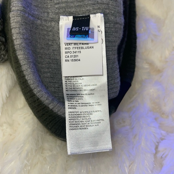 RARE!! Canada Goose Limited Edition Boston Wool Blend Beanie in Military Green - Picture 4 of 6